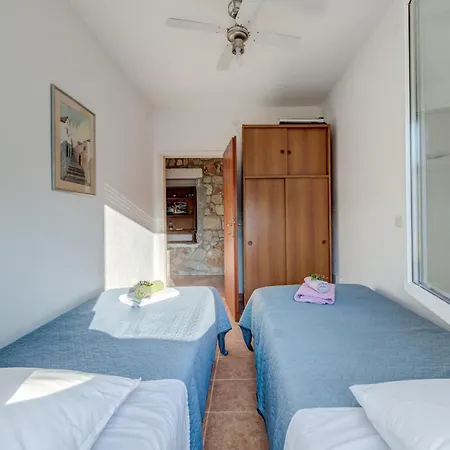 Paradiso - Pakleni Islands Hvar Bed & Breakfast 3*