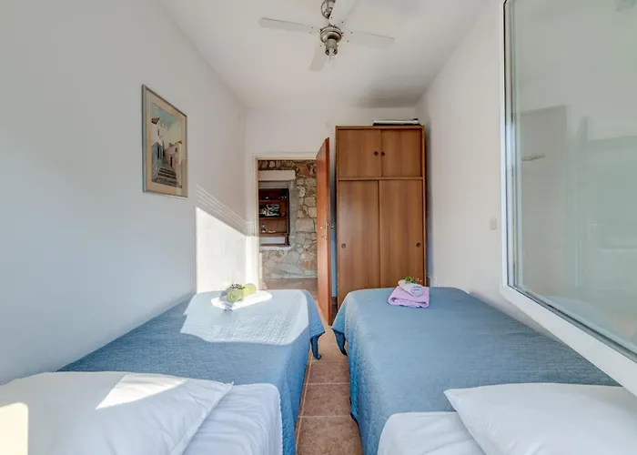 Paradiso - Pakleni Islands Hvar 住宿加早餐酒店 3*